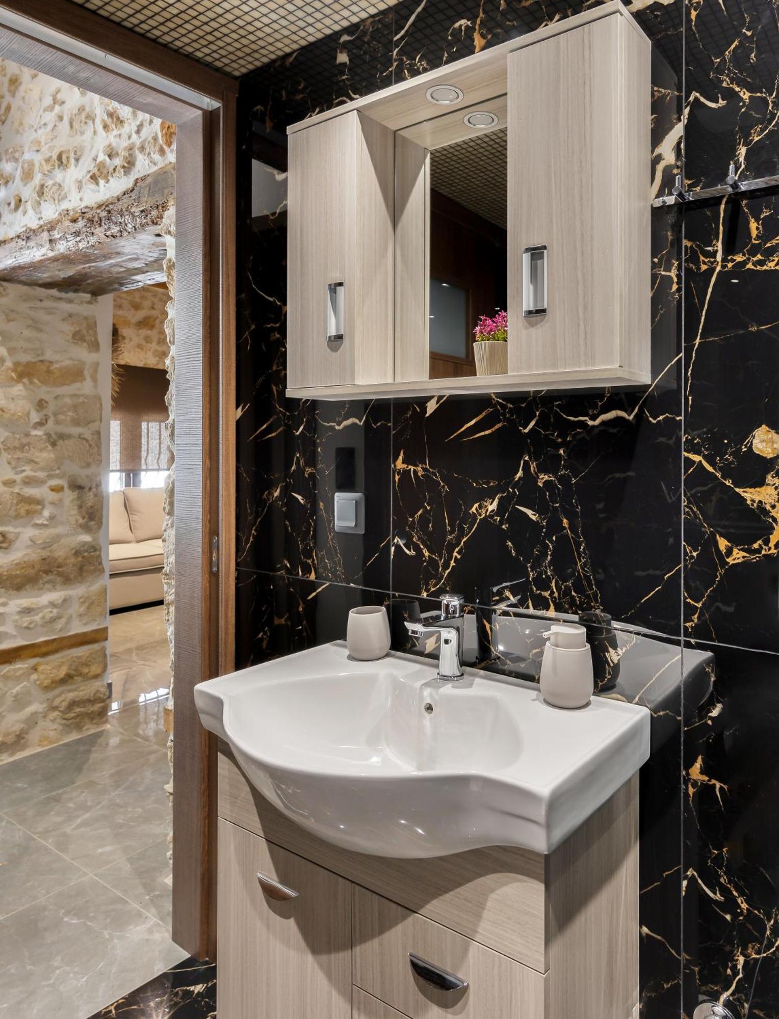 Anassa 12 Luxury Two Bedroom Appartement