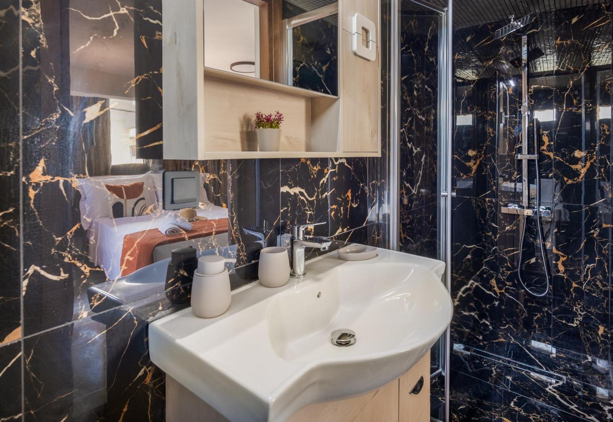 Appartement Anassa 12 Luxury Two Bedroom